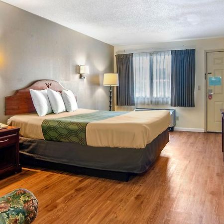 Econo Lodge Inn & Suites Fort Oglethorpe Εξωτερικό φωτογραφία
