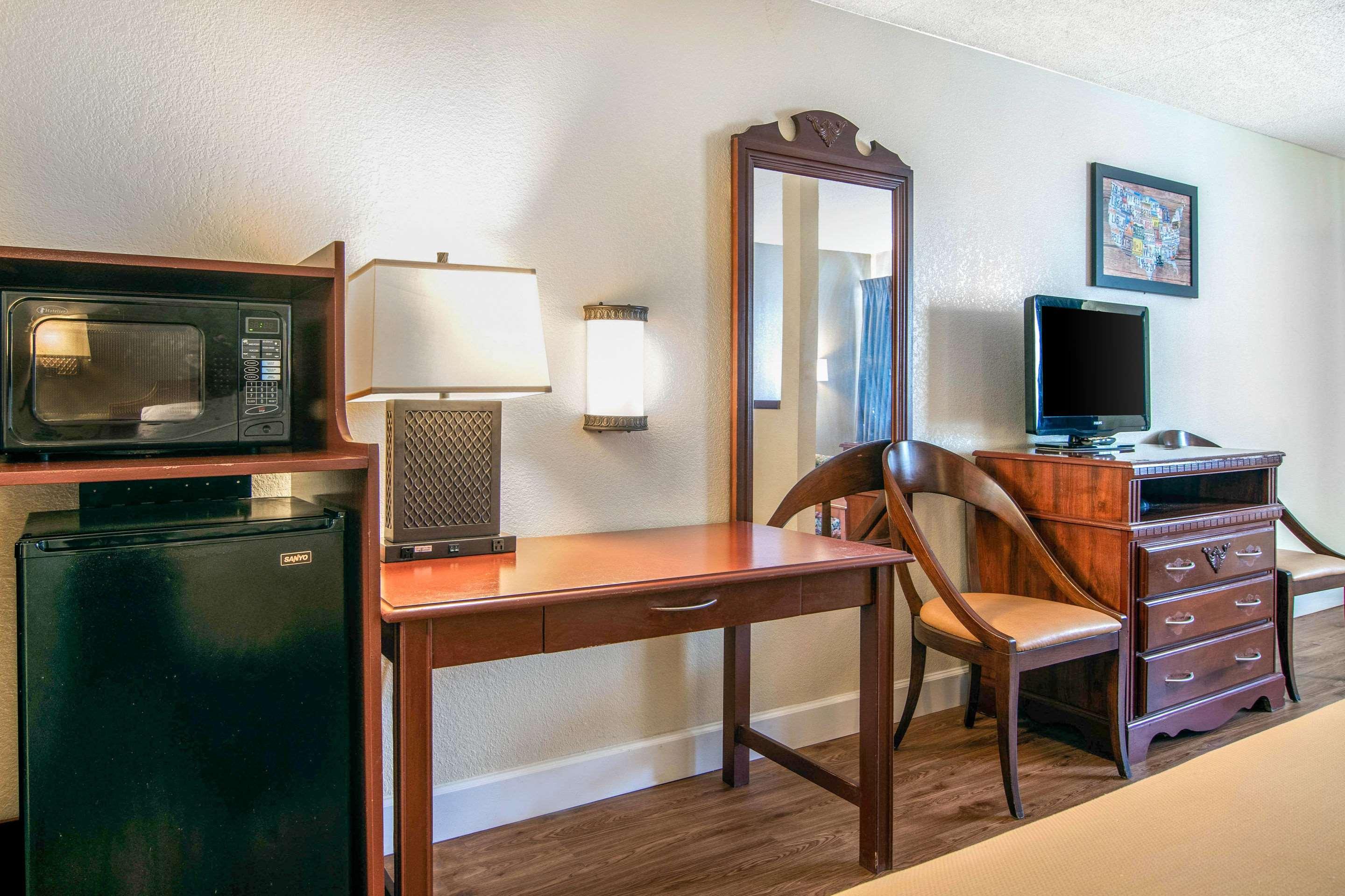 Econo Lodge Inn & Suites Fort Oglethorpe Εξωτερικό φωτογραφία