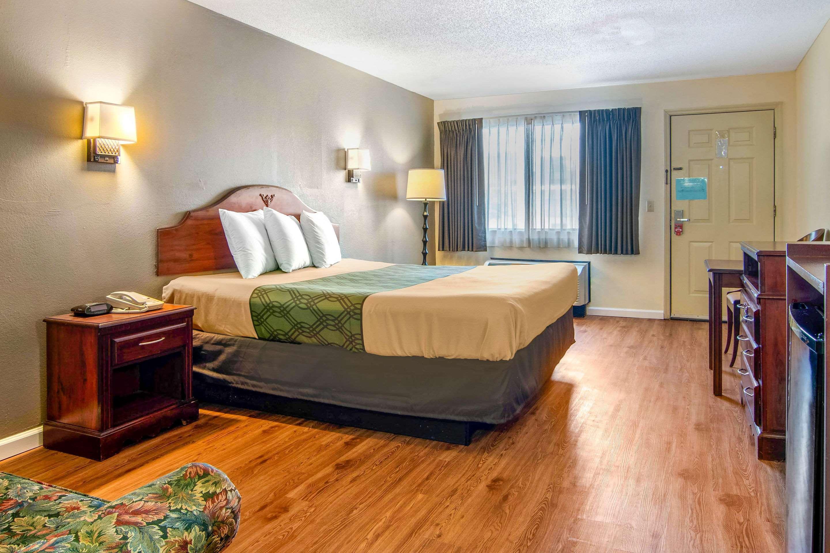 Econo Lodge Inn & Suites Fort Oglethorpe Εξωτερικό φωτογραφία
