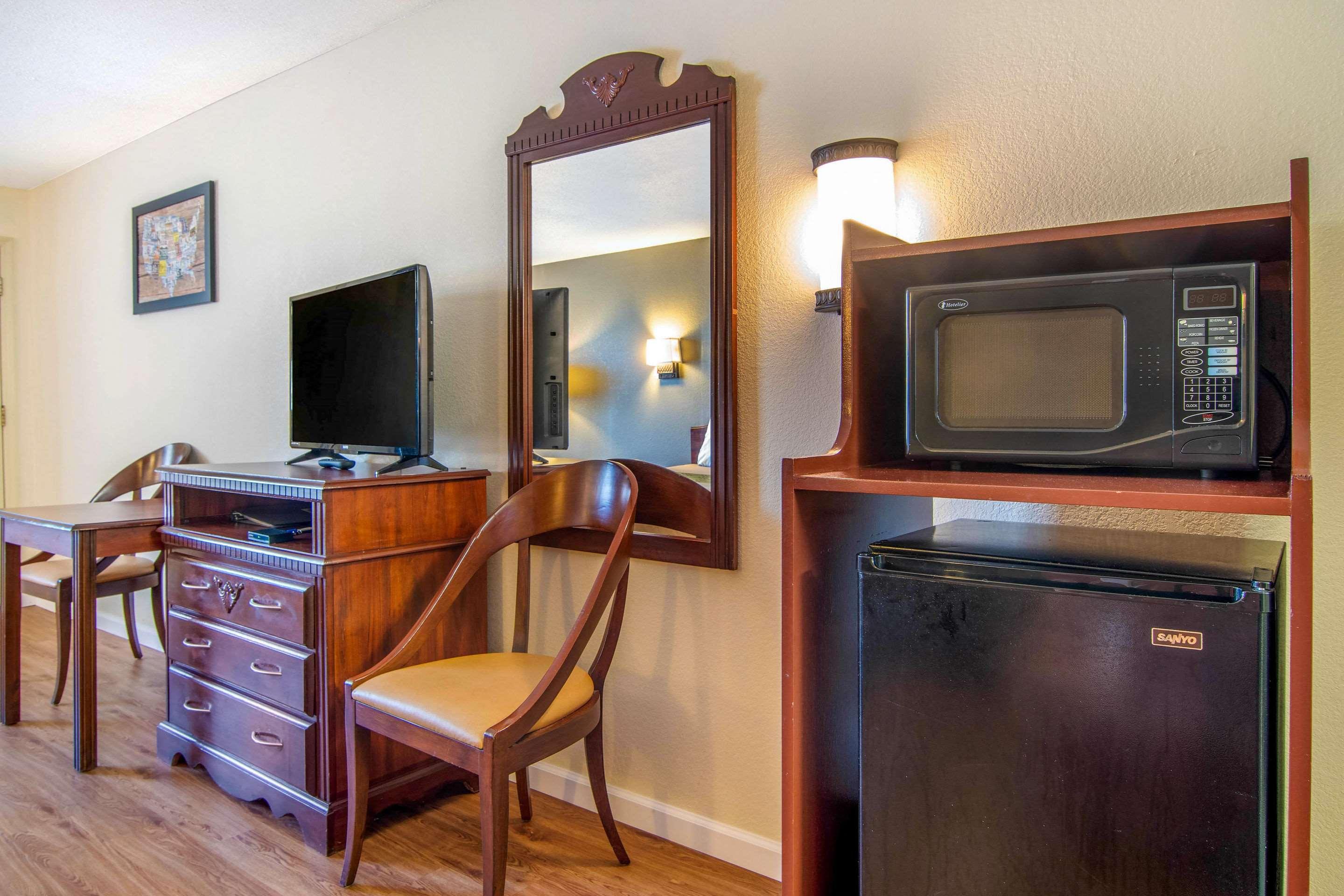 Econo Lodge Inn & Suites Fort Oglethorpe Εξωτερικό φωτογραφία