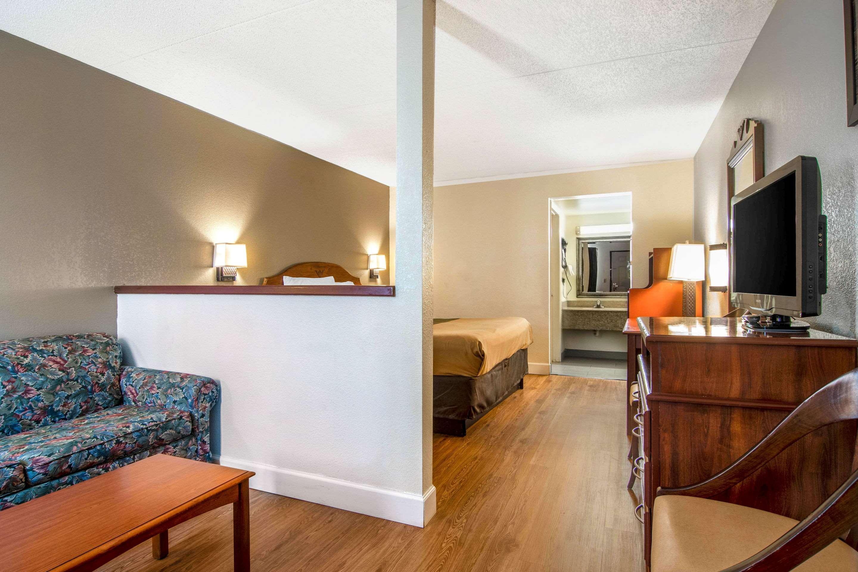 Econo Lodge Inn & Suites Fort Oglethorpe Εξωτερικό φωτογραφία