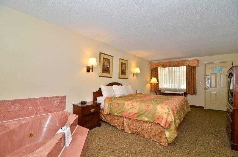 Econo Lodge Inn & Suites Fort Oglethorpe Εξωτερικό φωτογραφία