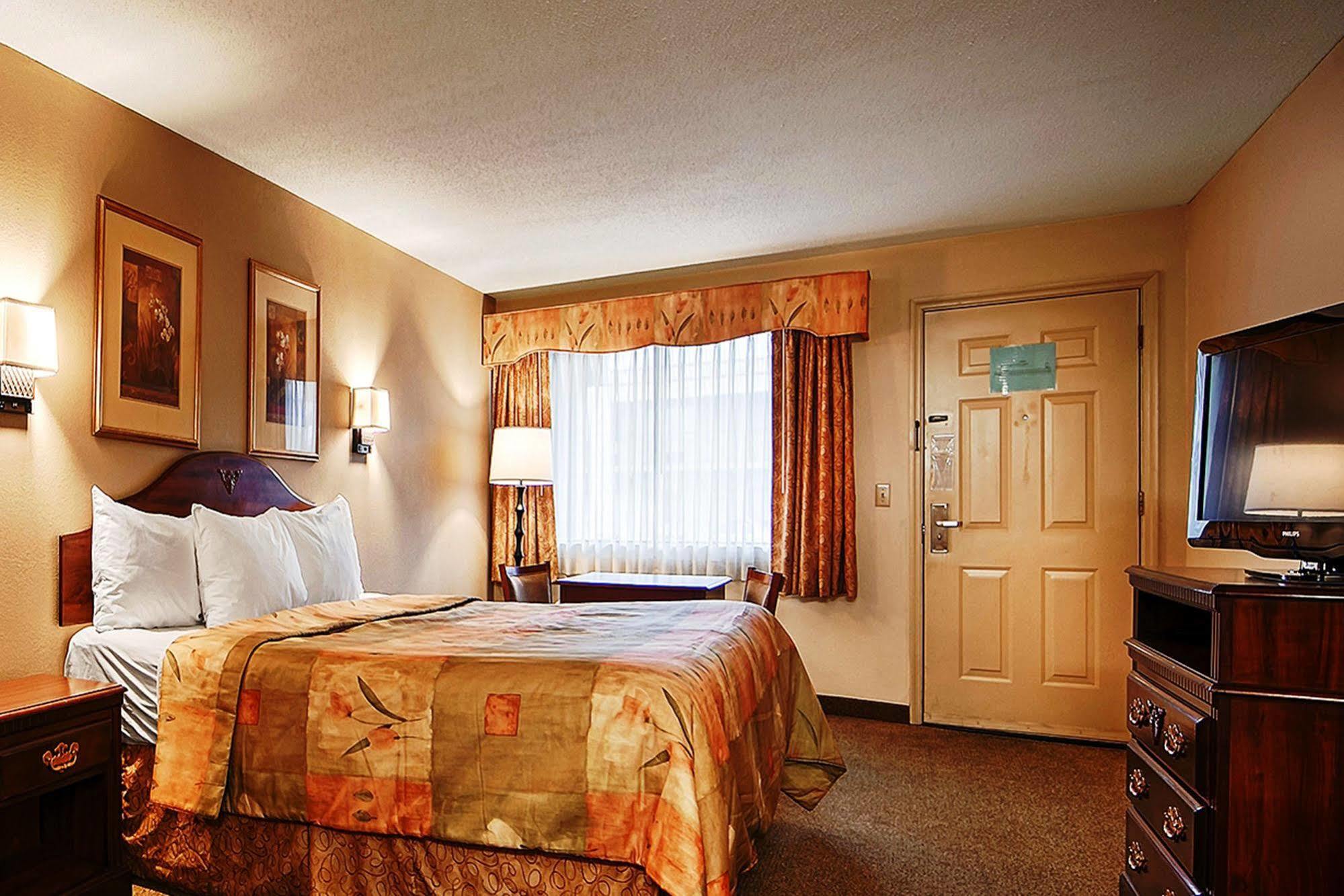 Econo Lodge Inn & Suites Fort Oglethorpe Εξωτερικό φωτογραφία